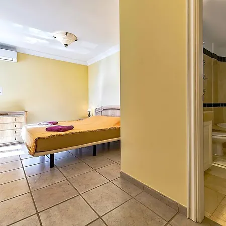 Apartment In Benimar Costa Adeje (Tenerife)